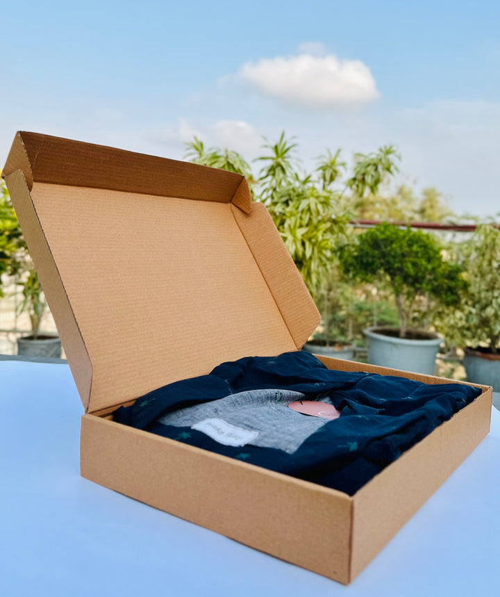 Apparel box- corrugated 3 ply